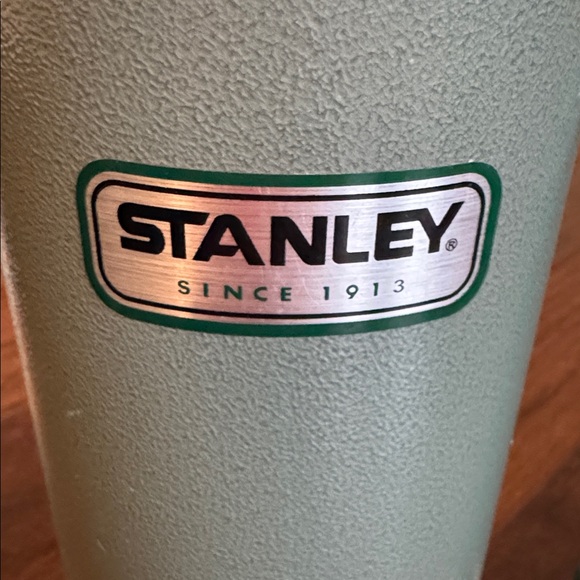 Vintage Stanley 1 liter thermos w coffee cup - Picture 2 of 5